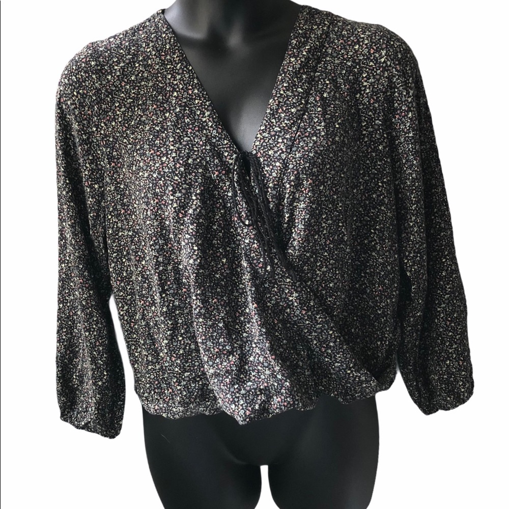 🌻 2/$25 Mossimo Supply Co Faux Wrap Blouse XXL